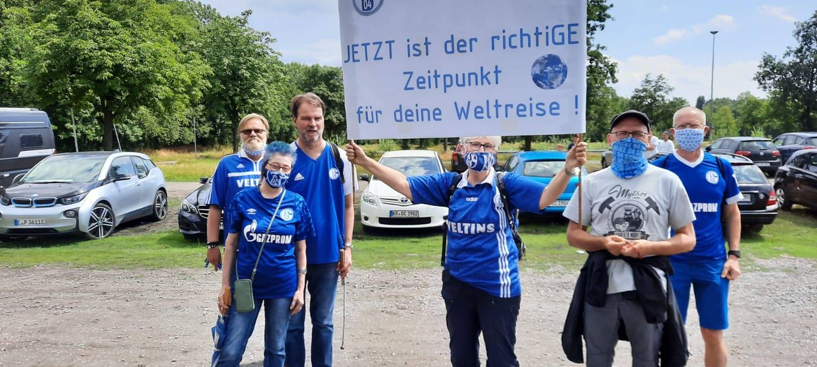 Über 1000 Fans bei Schalke-Demo in Gelsenkirchen