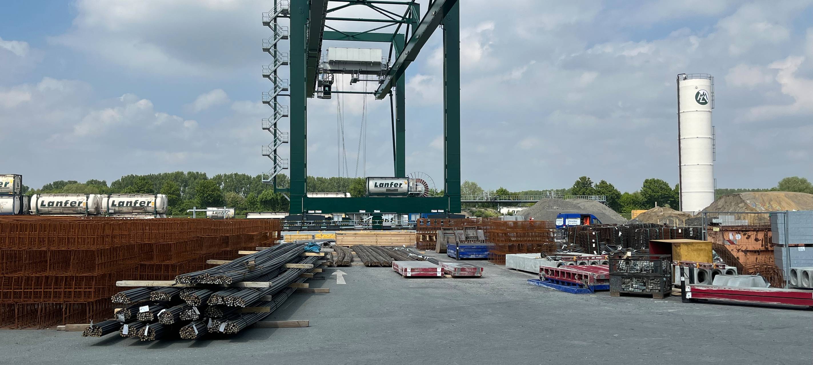 Der Multihub am Hafen.