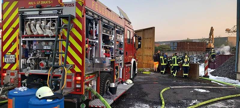 Großbrand in Ahlen: Rauch zieht bis nach Hamm