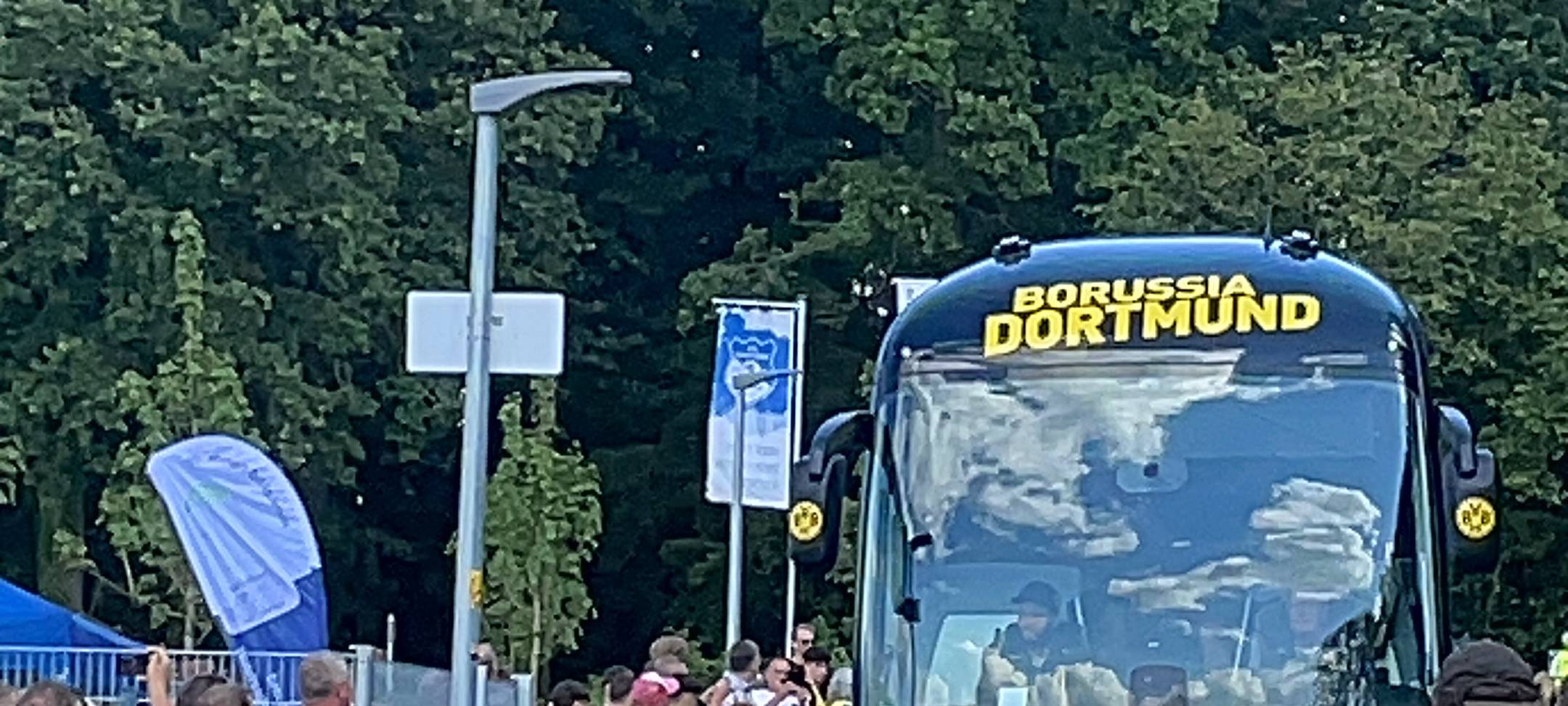 Gute Stimmung bei BVB-Testspiel gegen Westfalia Rhynern in Hamm