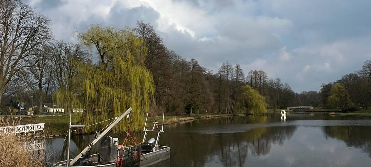 Muschelfischer am Kurparkteich