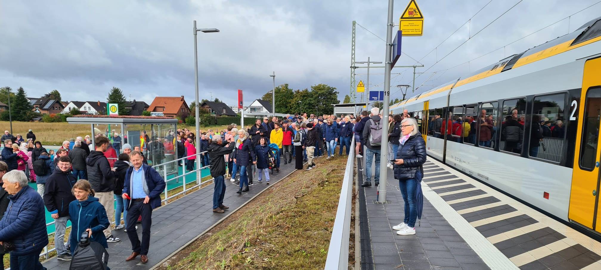 Neuer Bahnhaltepunkt Hamm-Westtünnen: Erfolgreicher Start