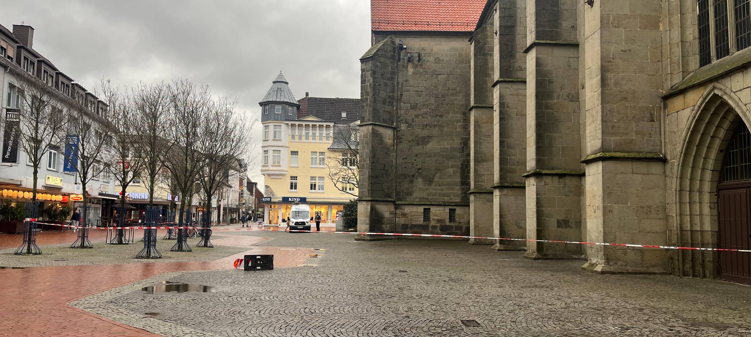 Abgesperrter Bereich an der Pauluskirche