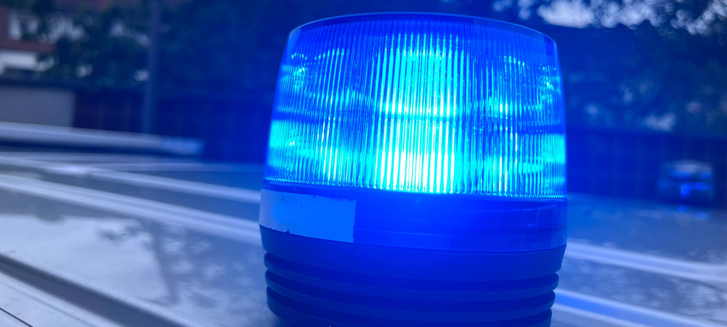 Schweinetransporter auf A2 bei Hamm umgekippt