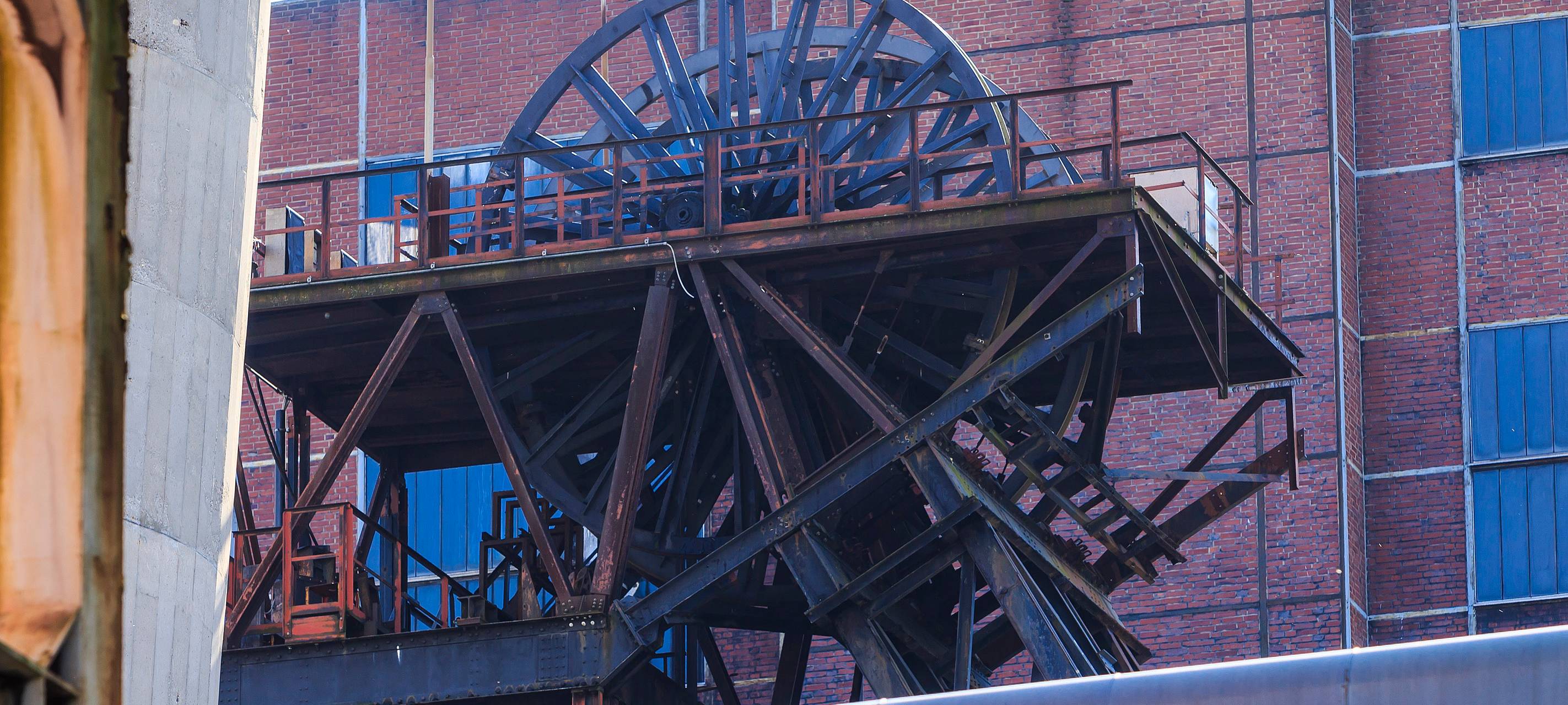 Einbruch auf Bergwerk Ost